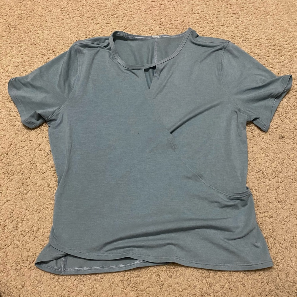 Lululemon Tee